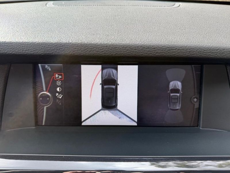 BMW X3 xDrive 20D M-Paket - fotka 27 z 37