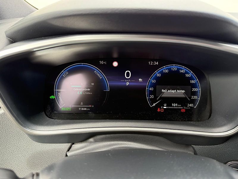 Toyota Corolla 1.8 HSD e-CVT GR Sport - fotka 16 z 28