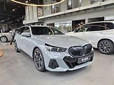 BMW Řada 5 520d xDrive Touring M-Sport - náhled 1