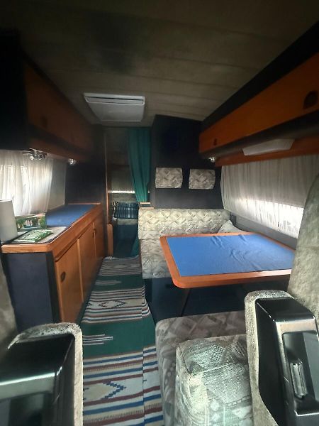 Peugeot Ostatní 2,5  DIESEL  CAMPER - fotka 13 z 32