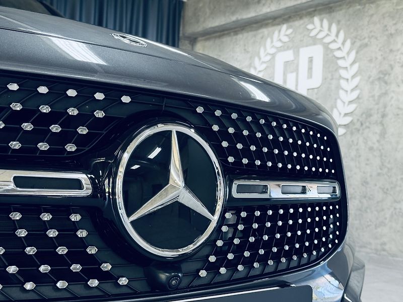 Mercedes-Benz GLB (2024) 200d*4M*AMG*OFF.ROAD*7MÍST*360 - fotka 5 z 49