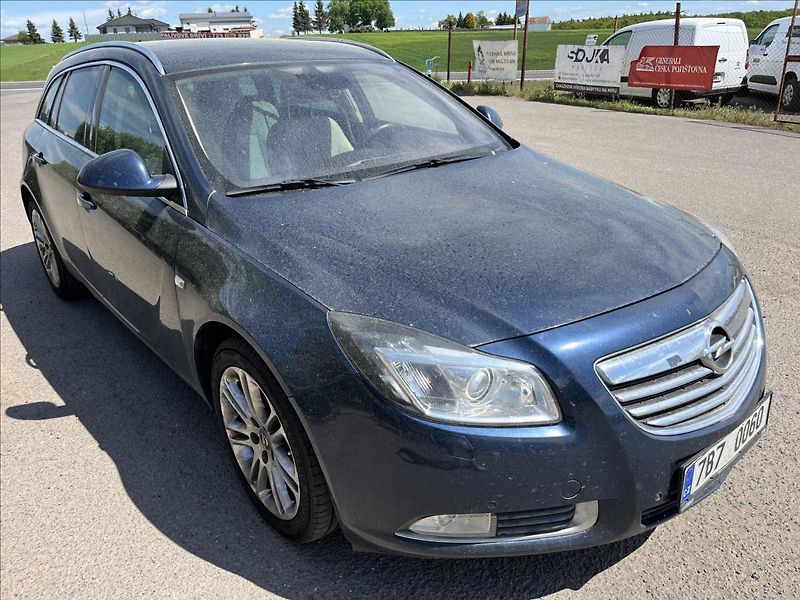 Opel Insignia 2,0 CDTi COSMO KLIMA ROZVODY - fotka 3 z 38