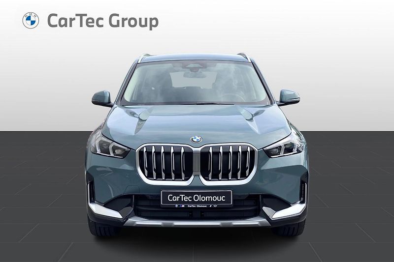 BMW X1 sDrive20d - fotka 2 z 8
