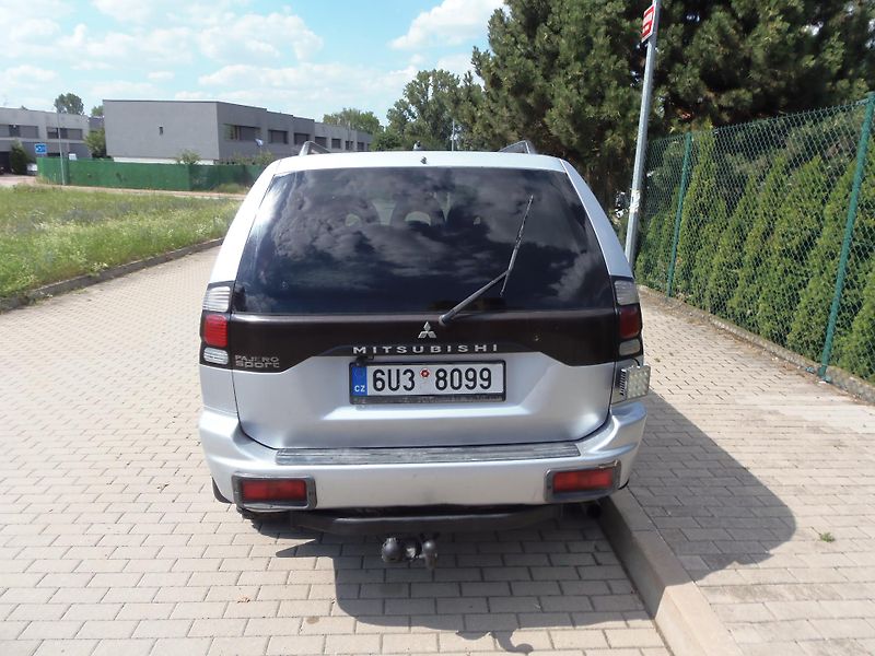 Mitsubishi Pajero Sport 2.5 TD 4x4 Facelift tažné 2.8t - fotka 5 z 23