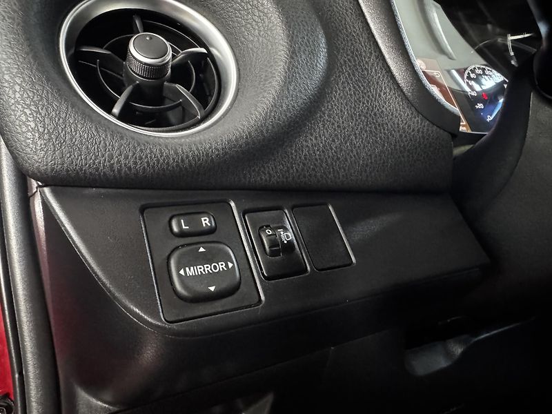 Toyota Yaris (2019) 1.5VVT-i Edice 20y - CZ -  - fotka 15 z 24