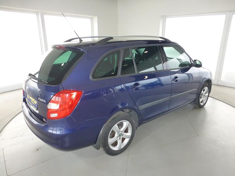 Škoda Fabia (2010) 1,2TSI*63KW**ALU**VYHŘ.SEDADLA - fotka 6 z 25
