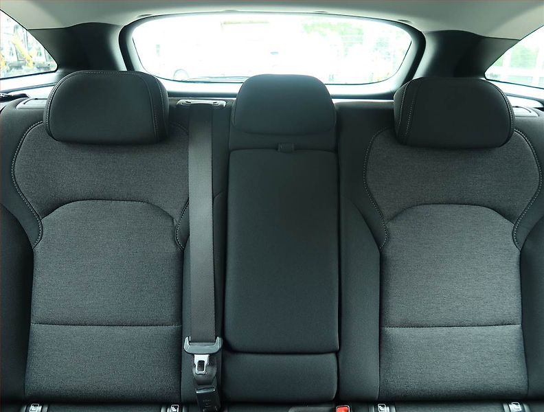 Hyundai i30 (2020) Family 1.5 T-GDI MHEV - fotka 10 z 22