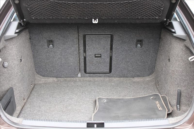 Škoda Octavia 1,2 TSI  NOVÉ V ČR,VÝHŘEVY - fotka 20 z 23