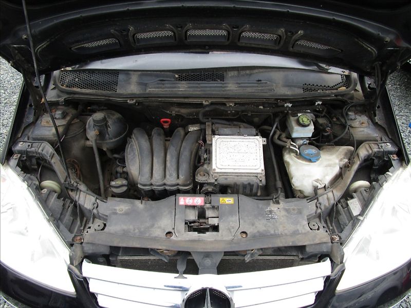 Mercedes-Benz Třídy A A160,  Klima - fotka 36 z 39