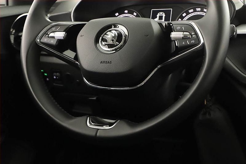 Škoda Fabia (2023) Ambition 1.0 TSI, ČR,1.maj - fotka 15 z 17