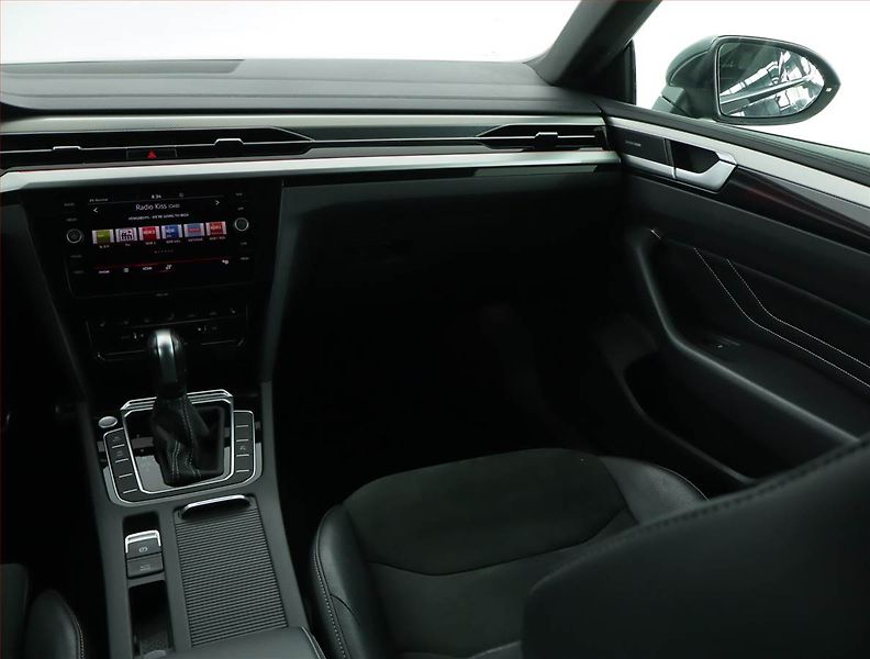 Volkswagen Arteon (2023) 2.0 TDI - fotka 8 z 18