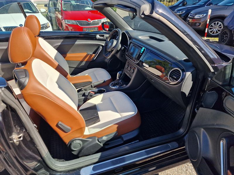 Volkswagen Beetle CABRIO 2,0TDI DSG CUP KAMERA  - fotka 12 z 26