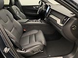 Volvo XC60 (2026) B5 AWD AUT ULTRA BLACK EDITION - náhled 22
