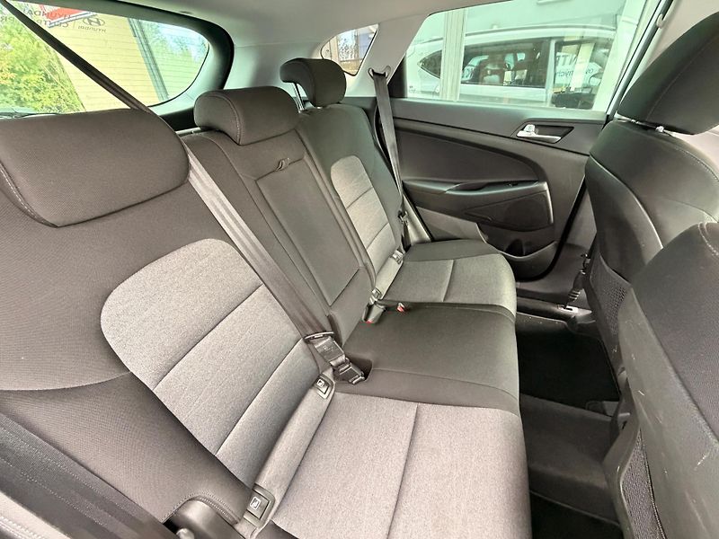 Hyundai Tucson 1.6-1MAJ-TOP STAV-PRAV.SERVIS - fotka 31 z 35