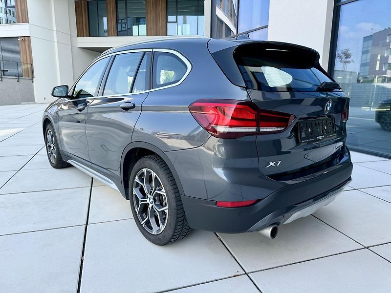 BMW X1 (2020) xDrive 25e AUT Plug in Hybrid - fotka 6 z 25