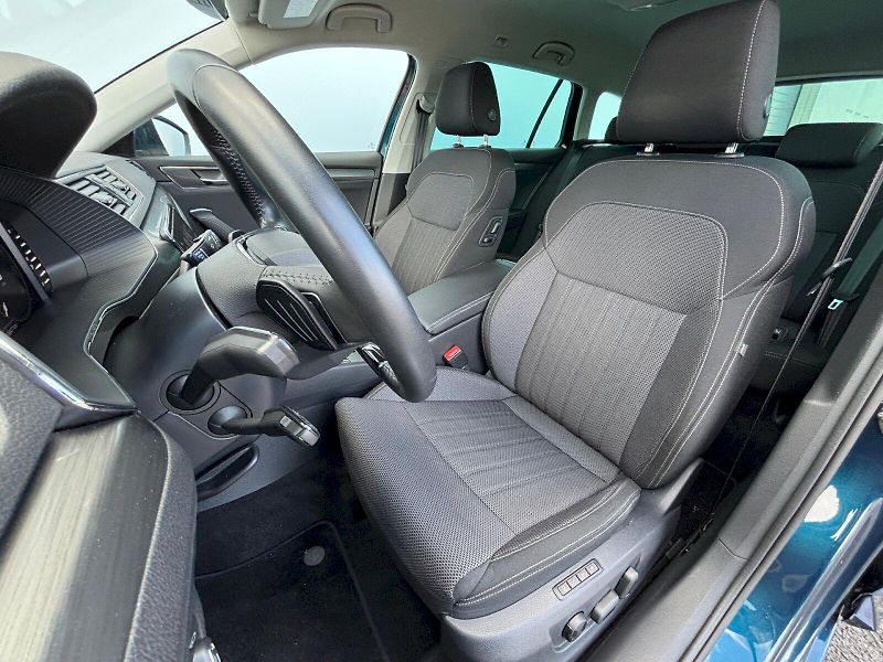 Škoda Superb (2023) 2.0 TDI 110kW DSG Style Extra, - fotka 6 z 35