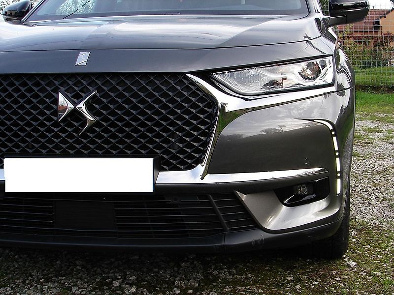 DS Automobiles DS7 Crossback 2.0 BlueHDi 176PS 8-AT KLIMA - fotka 35 z 43