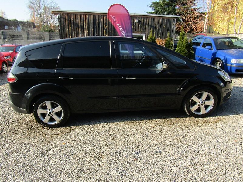 Ford S-MAX (2008) 1.8 TDCi 92kW  7 MÍST - fotka 9 z 35