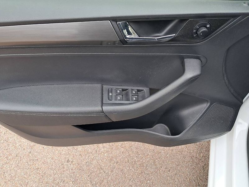 Škoda Rapid (2019) STYLE 1.0 TSI / 70 kW  M5 - fotka 13 z 24