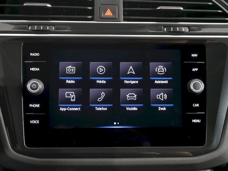 Volkswagen Tiguan (2022) EDICE URBAN 2.0TDI 110KW 4x4 D - fotka 19 z 35