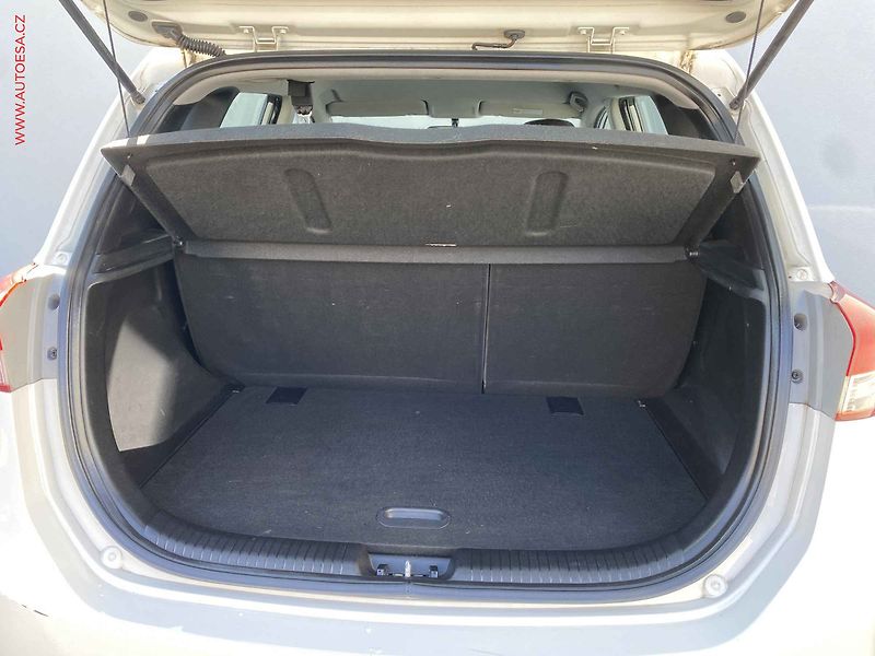 Hyundai ix20 (2012) 1.4CVVT, ČR, servis.kniha, AC - fotka 7 z 15