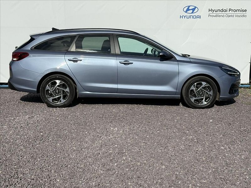 Hyundai i30 1,5 T-GDI 103kW Family - fotka 4 z 23