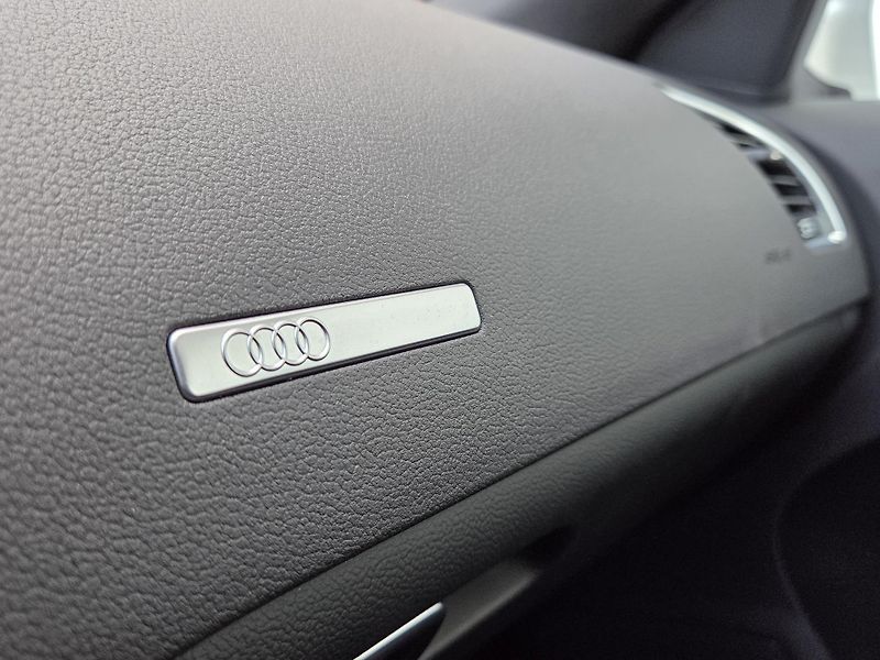 Audi A5 2,0 TDi Sportback - fotka 37 z 40