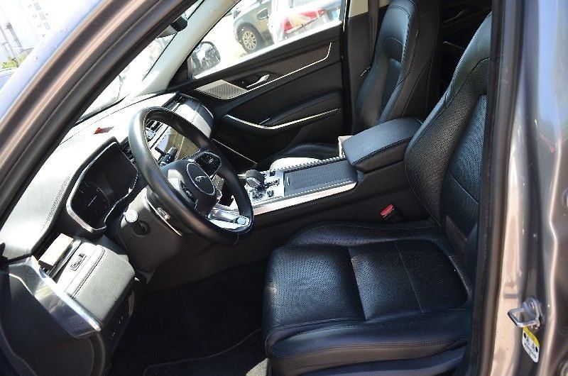 Jaguar XF - fotka 5 z 16