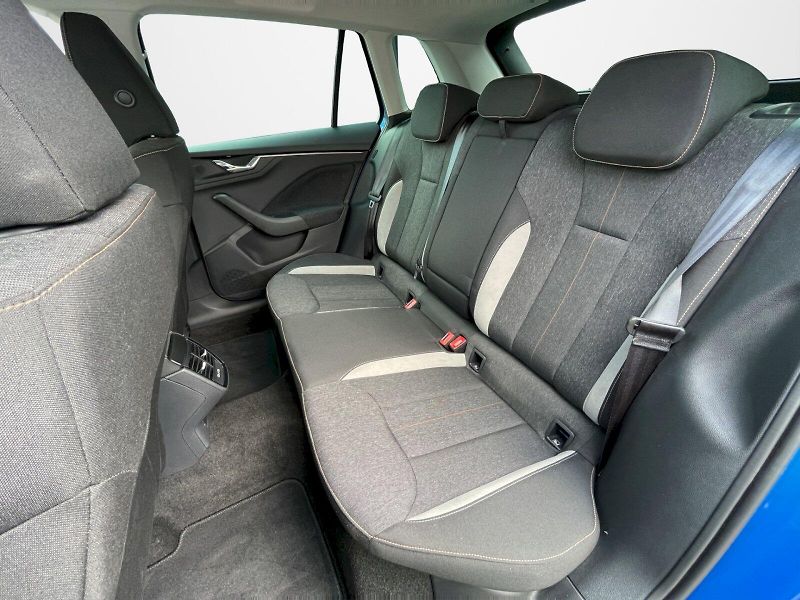 Škoda Kamiq (2024) 1.5 TSI 110 kW DSG Style Plus - fotka 23 z 32