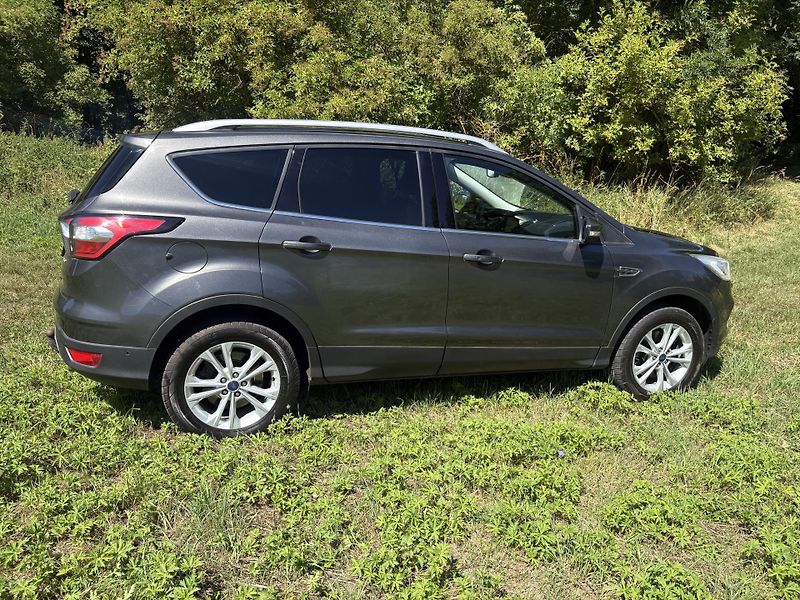 Ford Kuga (2019) Titanium 2.0 TDCi 4X4  - fotka 5 z 37