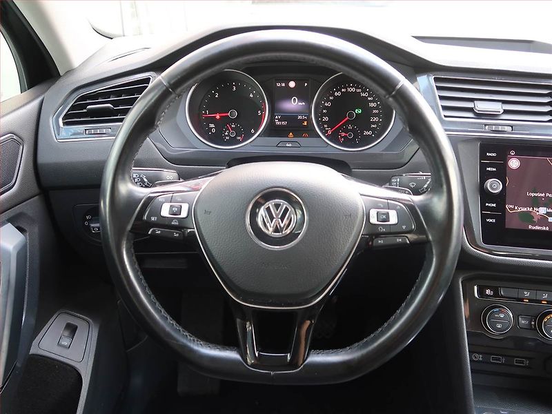 Volkswagen Tiguan Allspace (2018) Comfortline 2.0 TDI, Automat - fotka 16 z 19