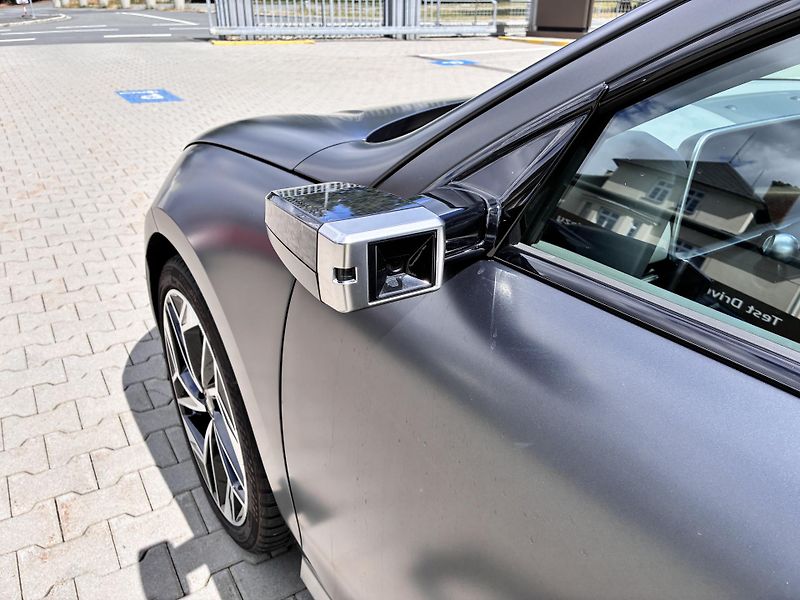 Hyundai Ioniq 6 77kWh PREMIUM PANORAMA DSM  - fotka 41 z 42