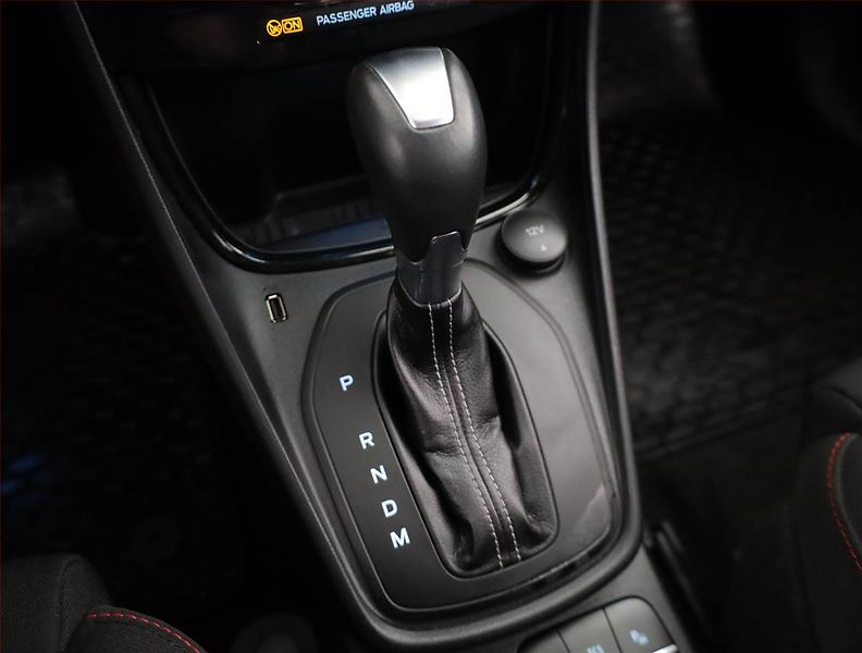 Ford Puma (2022) ST-Line 1.0 EcoBoost mHEV - fotka 11 z 17