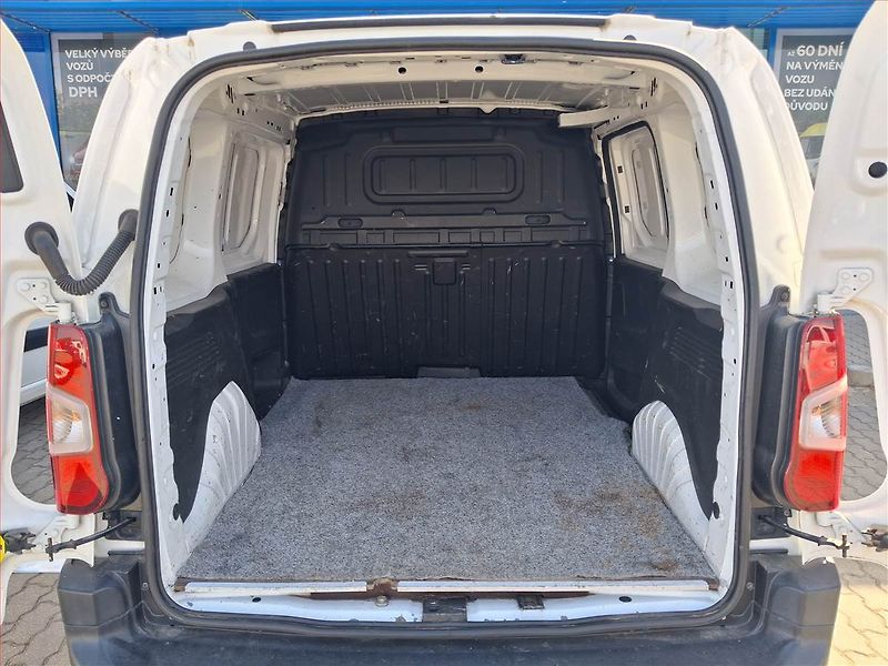 Toyota ProAce City (2021) 1.5 D4-D, ČR, DPH - fotka 10 z 17