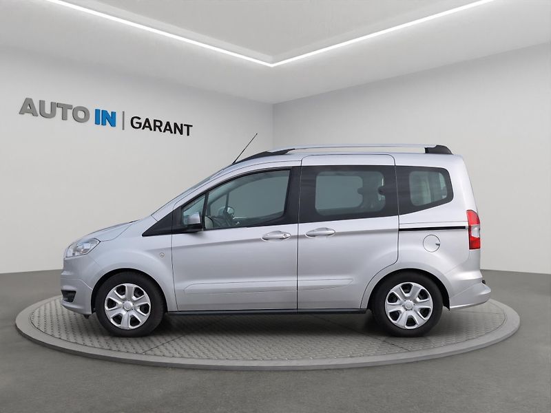 Ford Tourneo Courier (2015) TREND 1.0 EcoBoost 74kW, ČR, S - fotka 8 z 22
