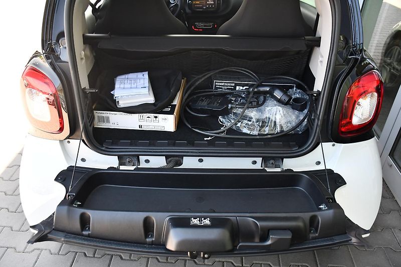 Smart Fortwo EQ - fotka 25 z 25