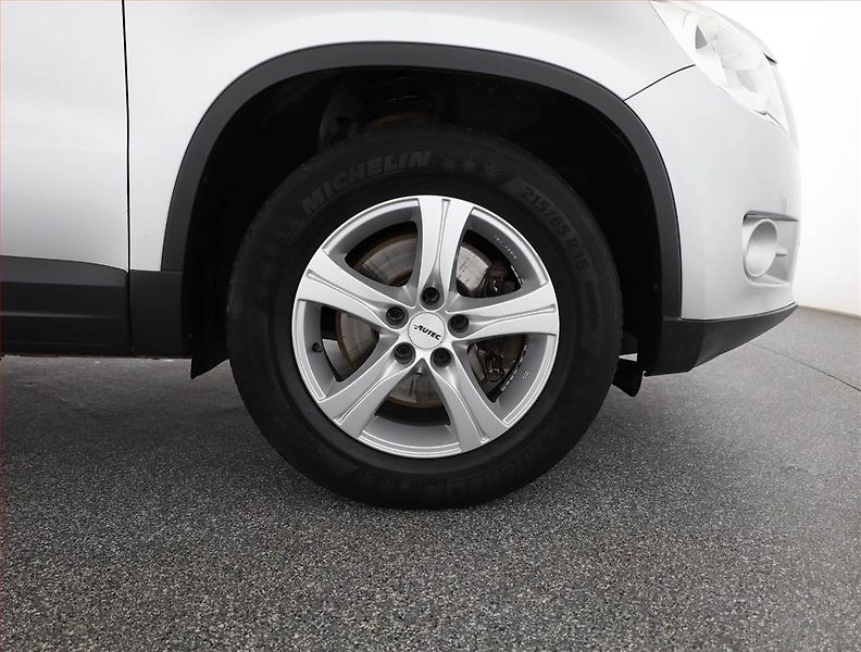 Volkswagen Tiguan (2009) 1.4 TSI, 4X4 - fotka 15 z 15