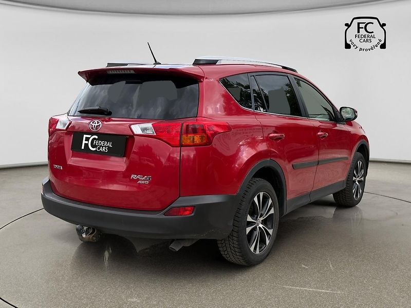 Toyota RAV4  2.2 D-4D 110 kW Active 4x4 - fotka 5 z 23