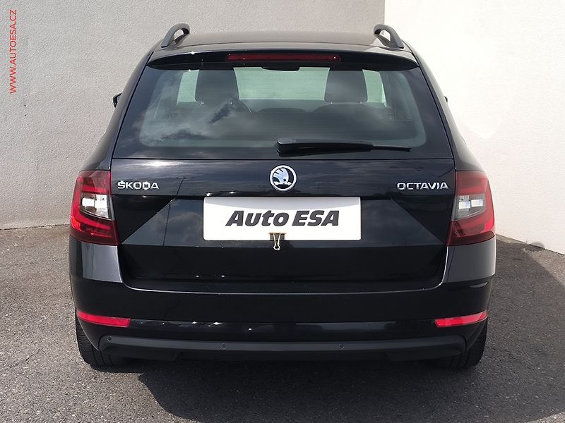 Škoda Octavia (2018) 1.6TDi, ČR, Style, DSG, LED - fotka 5 z 22
