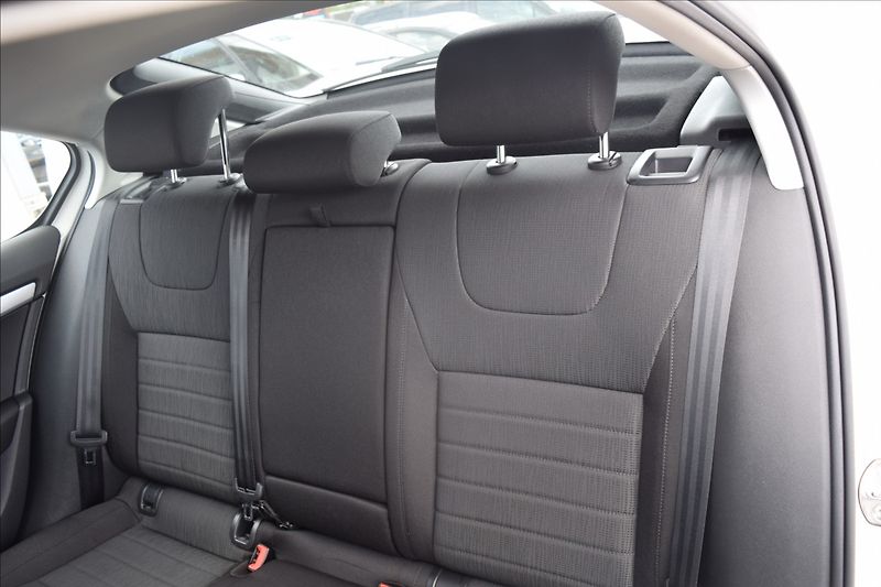 Škoda Octavia 1,6 TDI 81KW PO ROZVODECH - fotka 16 z 48