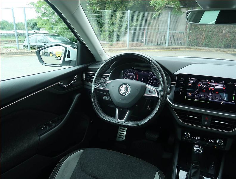 Škoda Kamiq (2019) 1.6 TDI, Automat, Navi - fotka 7 z 24