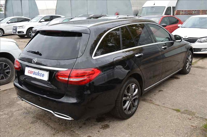 Mercedes-Benz Třídy C (2016) 250 COMBI  4MATIC AT - fotka 5 z 23