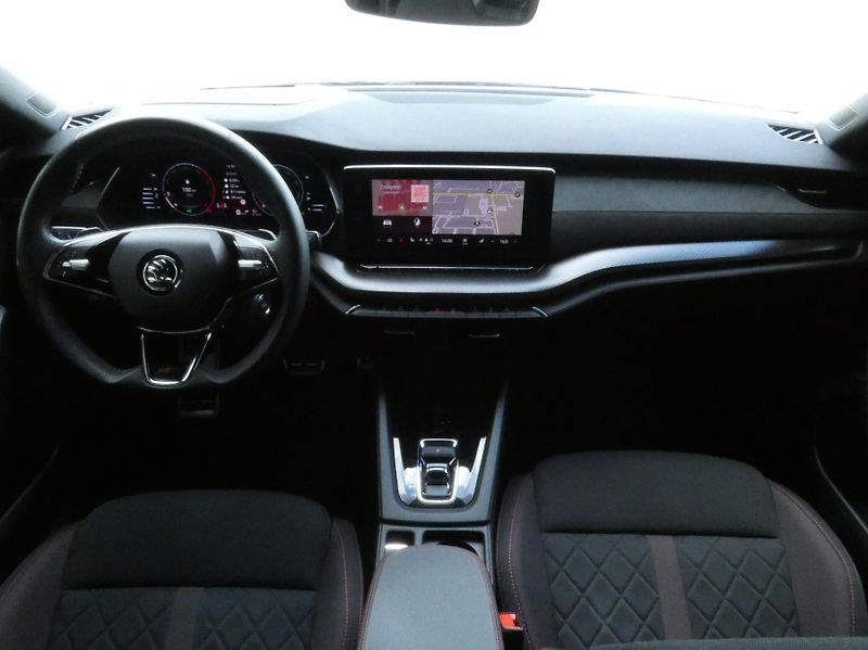 Škoda Octavia (2023) RS 2.0 TDI 147KW DSG - fotka 15 z 29