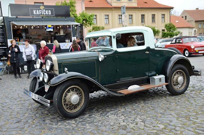Přehlídka i start ve Velvarech. Finále bylo ve Slaném.
