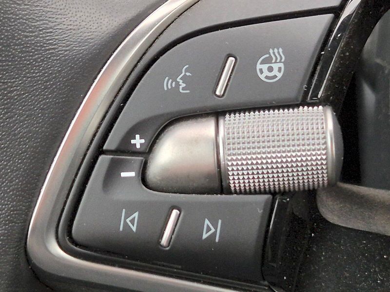 Škoda Kamiq (2025) Top Selection 1.0TSi 85kW 6°ma - fotka 23 z 27