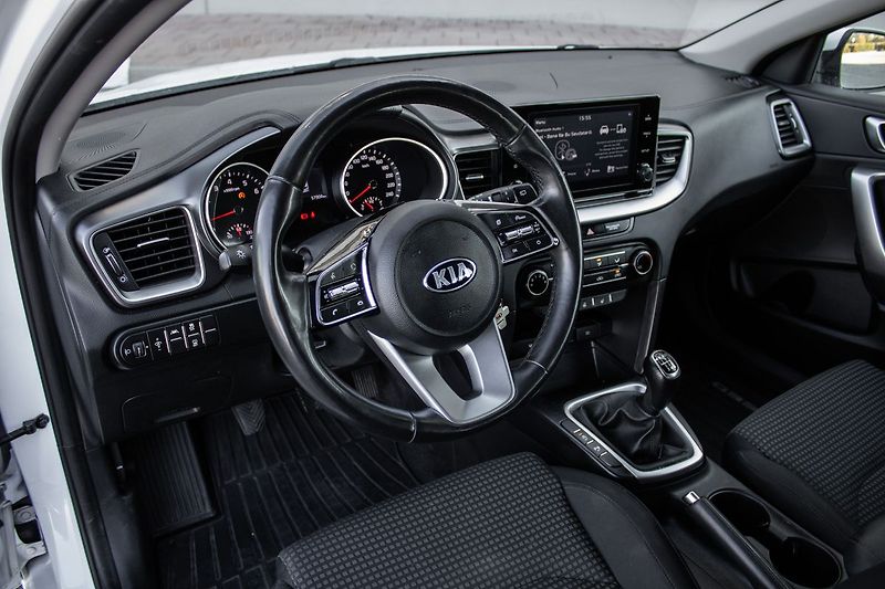 Kia Ceed - fotka 8 z 25