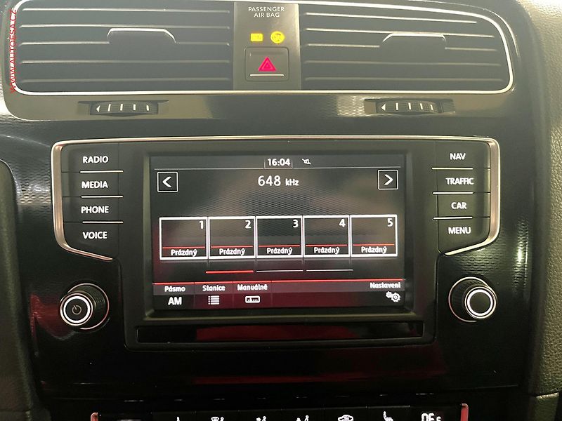 Volkswagen Golf (2016) 2.0 TDi, GTD, bixen, navi - fotka 13 z 17