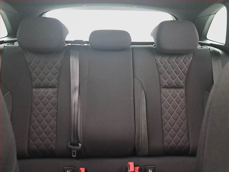 Škoda Scala (2019) 1.5 TSI, Automat, Tempomat - fotka 10 z 17
