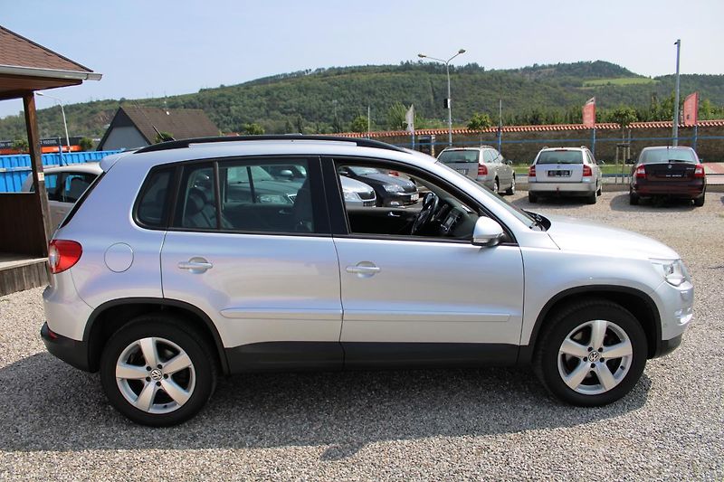 Volkswagen Tiguan (2010) REZERVACE - fotka 5 z 15