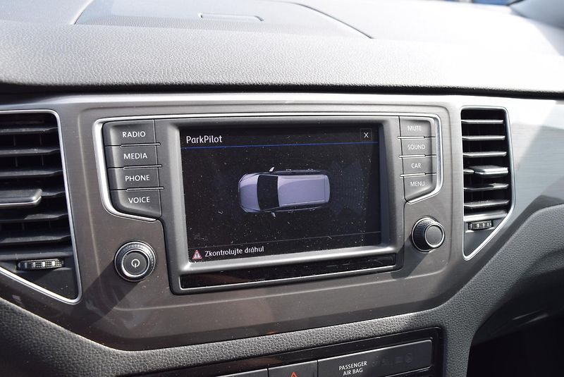 Volkswagen Golf Sportsvan (2017) 1.4TSI 92kw CLBMT ALLSTAR TAŽN - fotka 24 z 43